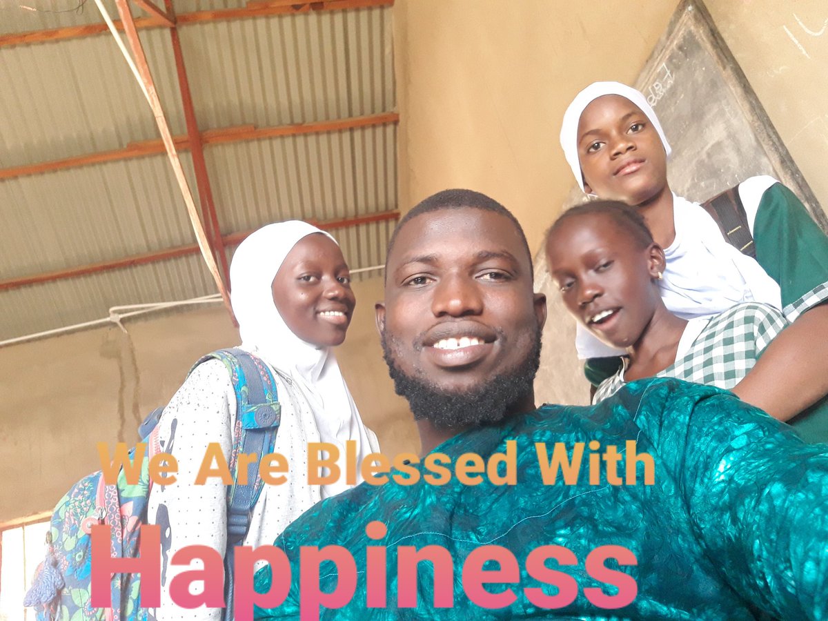 Am with the future leaders students. ❤❤