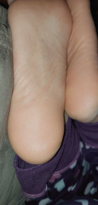 Couch Chilling #Feet #FeetOnTheStreet #feetworshi̇p #FeetWorshiping #feetsell #modeling #modelphotography<a href="/tag/feet"class="tags">#Feet</a><a href="/tag/feetonthestreet"class="tags">#FeetOnTheStreet</a><a href="/tag/feetworshi%CC%87p"class="tags">#feetworshi̇p</a><a href="/tag/chat"class="tags"><span>#chat</span></a><a href="/tag/modeling"class="tags"><span>#modeling</span></a><a href="/tag/modelphotography"class="tags"><span>#modelphotography</span></a><a href="/tag/watchme"class="tags"><span>#watchme</span></a><a href="/tag/voyeurcam"class="tags"><span>#voyeurcam</span></a>