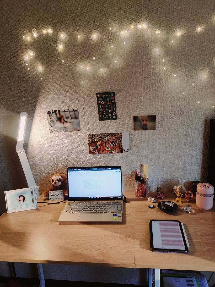 alphonsosharon's tweet photo. @HectorGarciaOrg My writing space in Tokyo 💛 https://t.co/Hvk5fApEcn