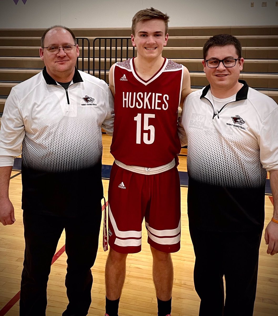 HenrySchnell3's tweet photo. I’m very thankful for these two coaches for being great mentors, role models, and always having my back. I will definitely miss you both. @EldredJ33 @Dalef38Dale https://t.co/EUzv5gB5A2