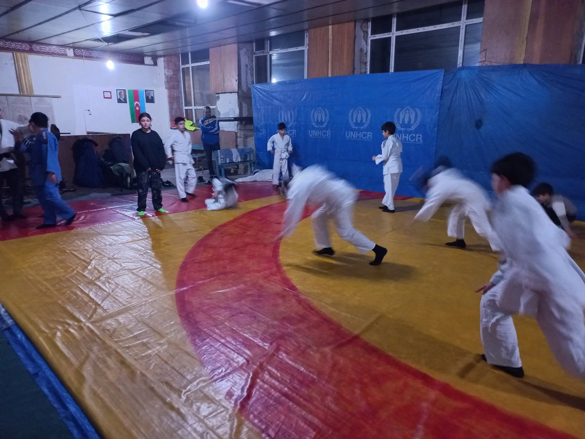 ucar_si's tweet photo. 🤼🤸♂️🏋️♂️🤾♂️⚽️🏓 "İdmanda bir gün" adlı layihə çərçivəsində rayonumuzda idmanla məşğul olanlar haqqında növbəti paylaşım...
✅ İdman növü: Cüdo
🥋 Məşqçi-müəllim: Mətləb Eyvazov, Elşən Əhmədli
📌 Yer: Cüdo idman zalı
#Gənclərİdman #İdmanHəftəsi2022 #Azərbaycanİdmanı #AZEsport #MysAz https://t.co/UNfhDSgs4I