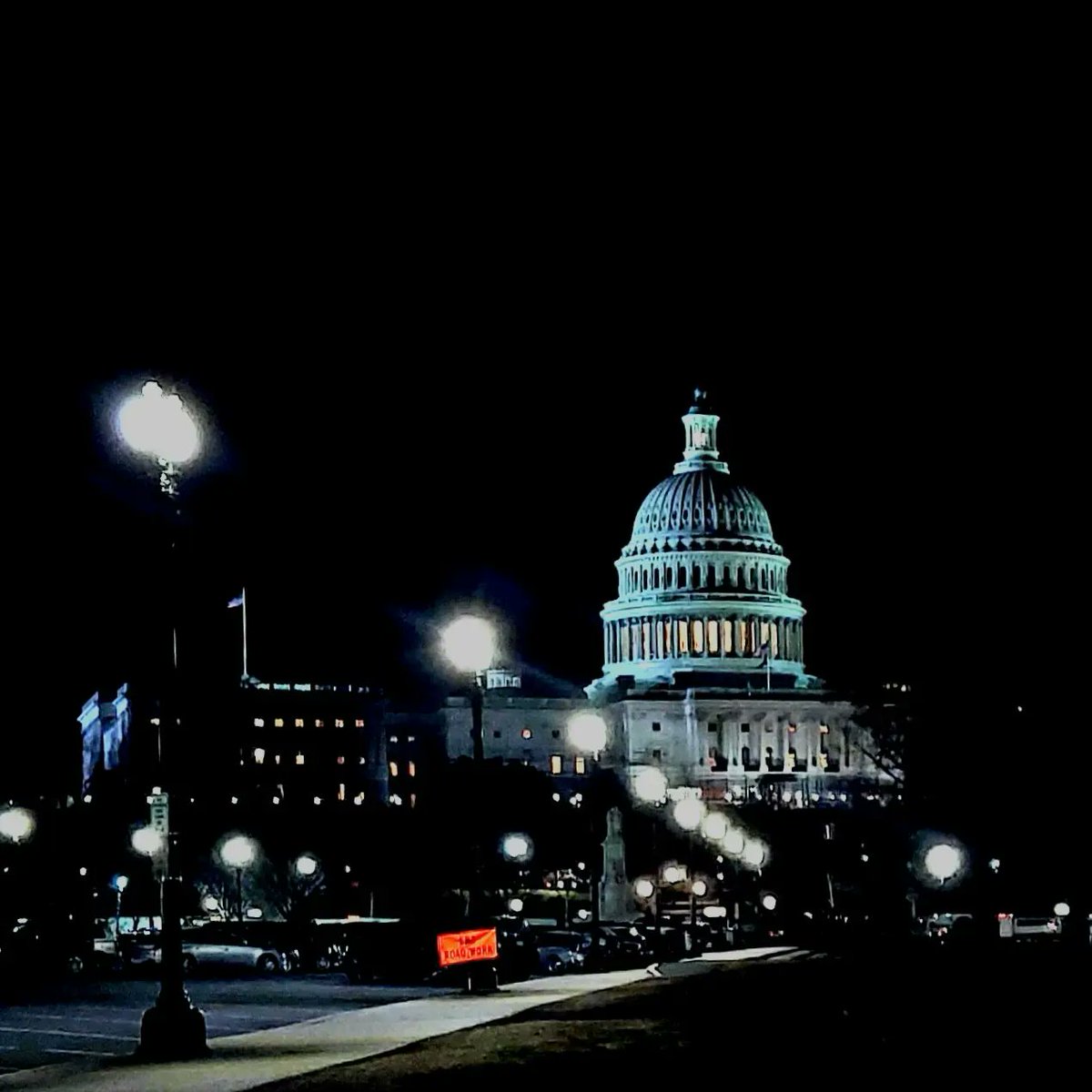 mdclarkjr's tweet photo. Some shots from @POTUS first #SOTU https://t.co/FtLGOBOTvk