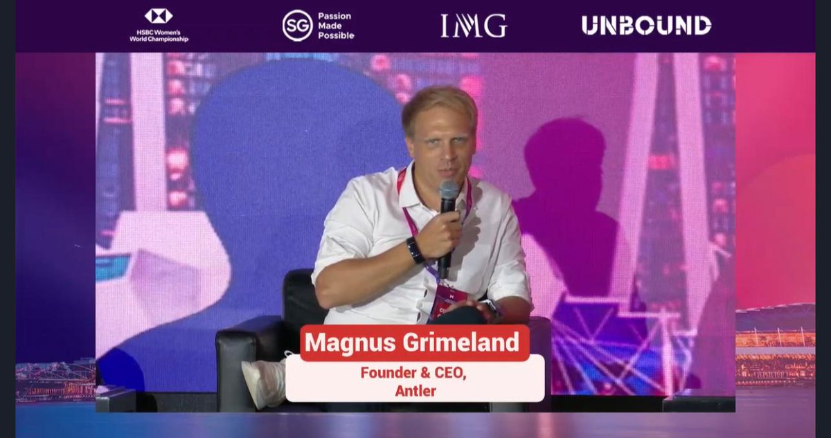 Tips on how to succeed as a #startup - <a href="/MagnusGrimeland/">Magnus Grimeland</a> <a href="/AntlerGlobal/">Antler</a> 1) Carefully select your initial leadership team who'll be responsible for helping shape the company's future 2) Go out and talk to end-users - spend real time researching your customers before product building