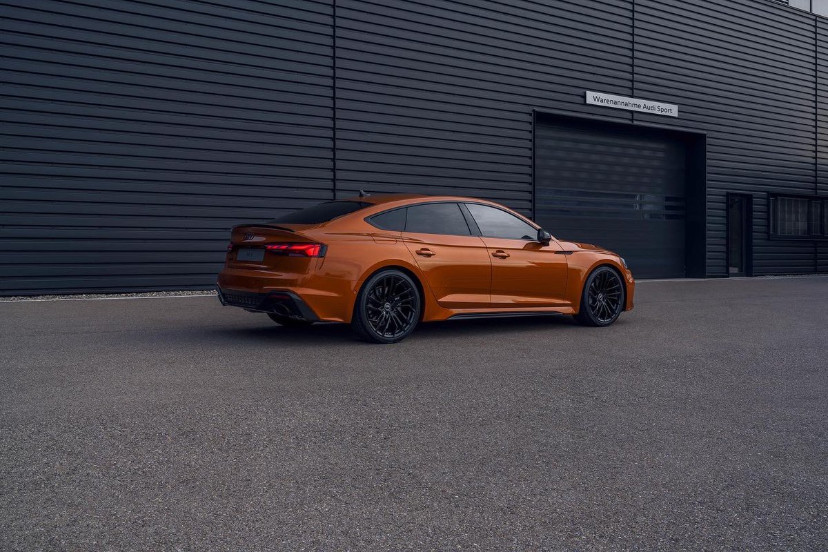 SNABSHOD's tweet photo. Audi RS5 Sportback audi exclusive in samoa orange
__
@audi_de @audisport #neuburganderdonau #audi #rs5 #rs5sportback #rs #samoa #samoaorange #SNABSHOD #ingolstadt https://t.co/NU913eYkIC