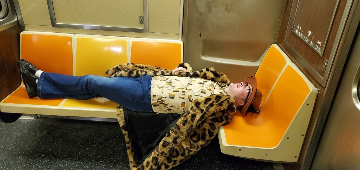 BobbyWolfey's tweet photo. Subway. https://t.co/3TL1A8Kp0Q