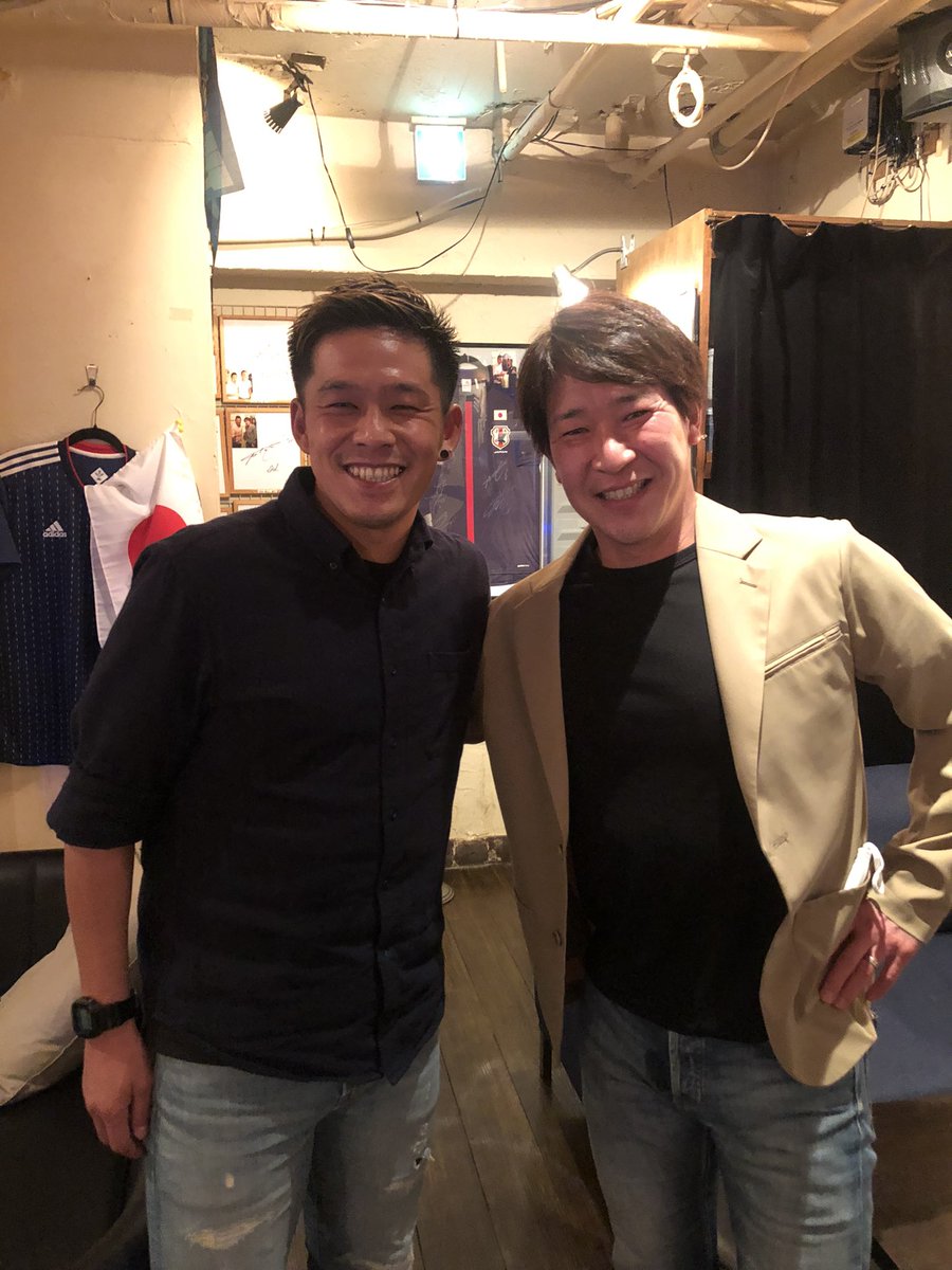 chicalita1126's tweet photo. 出国前夜は浦和レッズで活躍した水内猛さん @mizuuchitakeshi と対談させて頂きました😌!
対談の様子は水内さんのYouTubeチャンネル『水内猛のオフサイドぎりぎり!』で配信されます🎥
配信され次第、改めて告知させて頂きます✨
#水内猛 #GGR #対談 #LIFE https://t.co/uMUsI0NHyJ