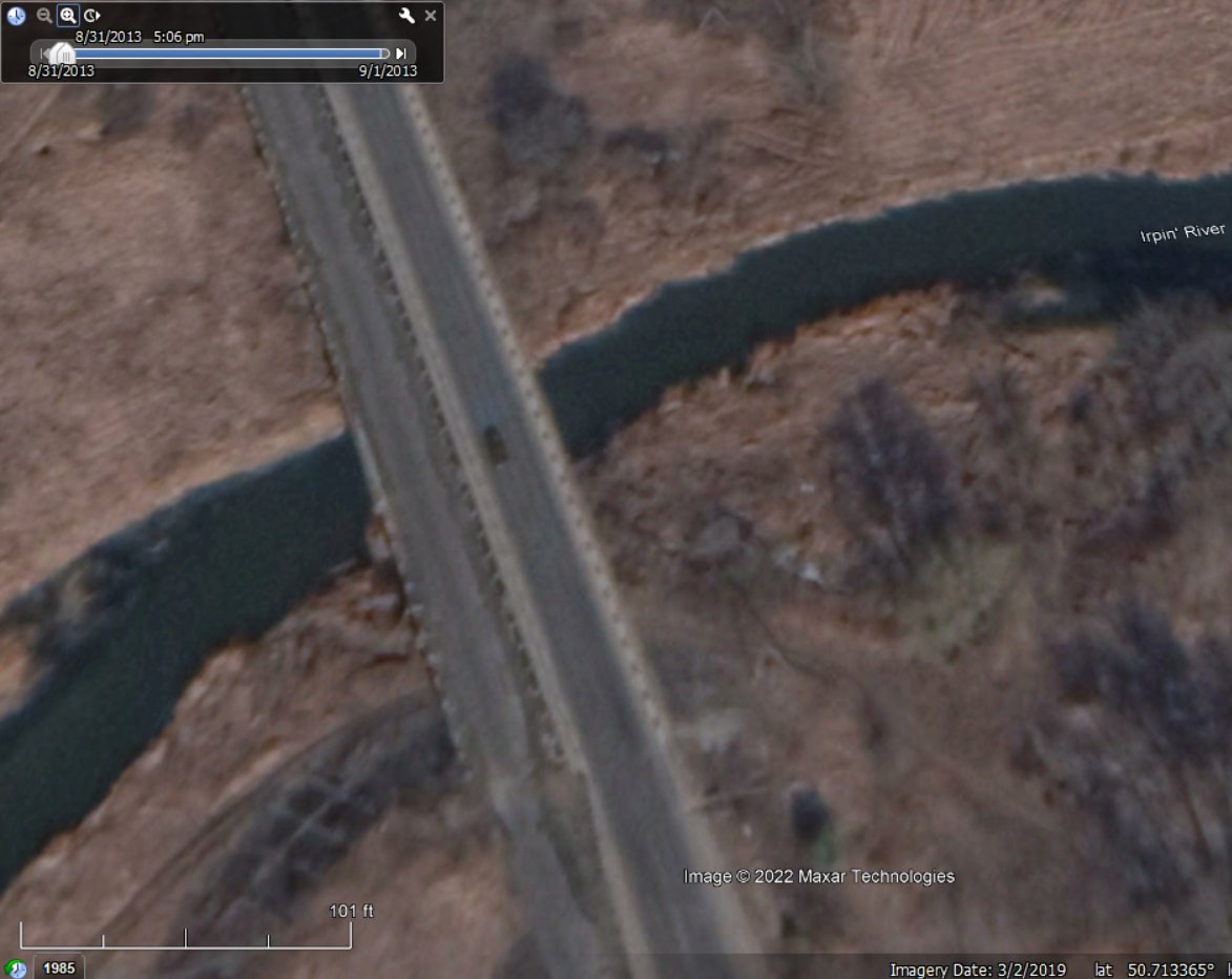 WarrenPlatts's tweet image. Reason the 40-mile-long convoy is stopped, no doubt, is because this bridge (50.712733°N,  30.339315°E) has been blown. It is 20 miles from the center of Kyiv. The convoy isn&apos;t out of food &amp;amp; gas: it&apos;s the main supply train; it&apos;s practically all supply trucks..💥💥

#osintukraine