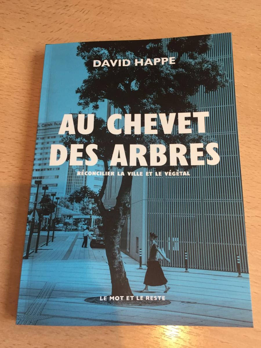 ExpertHappe's tweet photo. Il est sorti de l'imprimerie et sera dans les rayons des libraires le 17 mars prochain. D'ores et déjà, il peut aussi être precommandé sur la plupart des plates formes de vente en ligne (y compris des réseaux de librairies indépendantes). #arbres #ecologie #vegetal #tree https://t.co/F7dJ6VwHU7