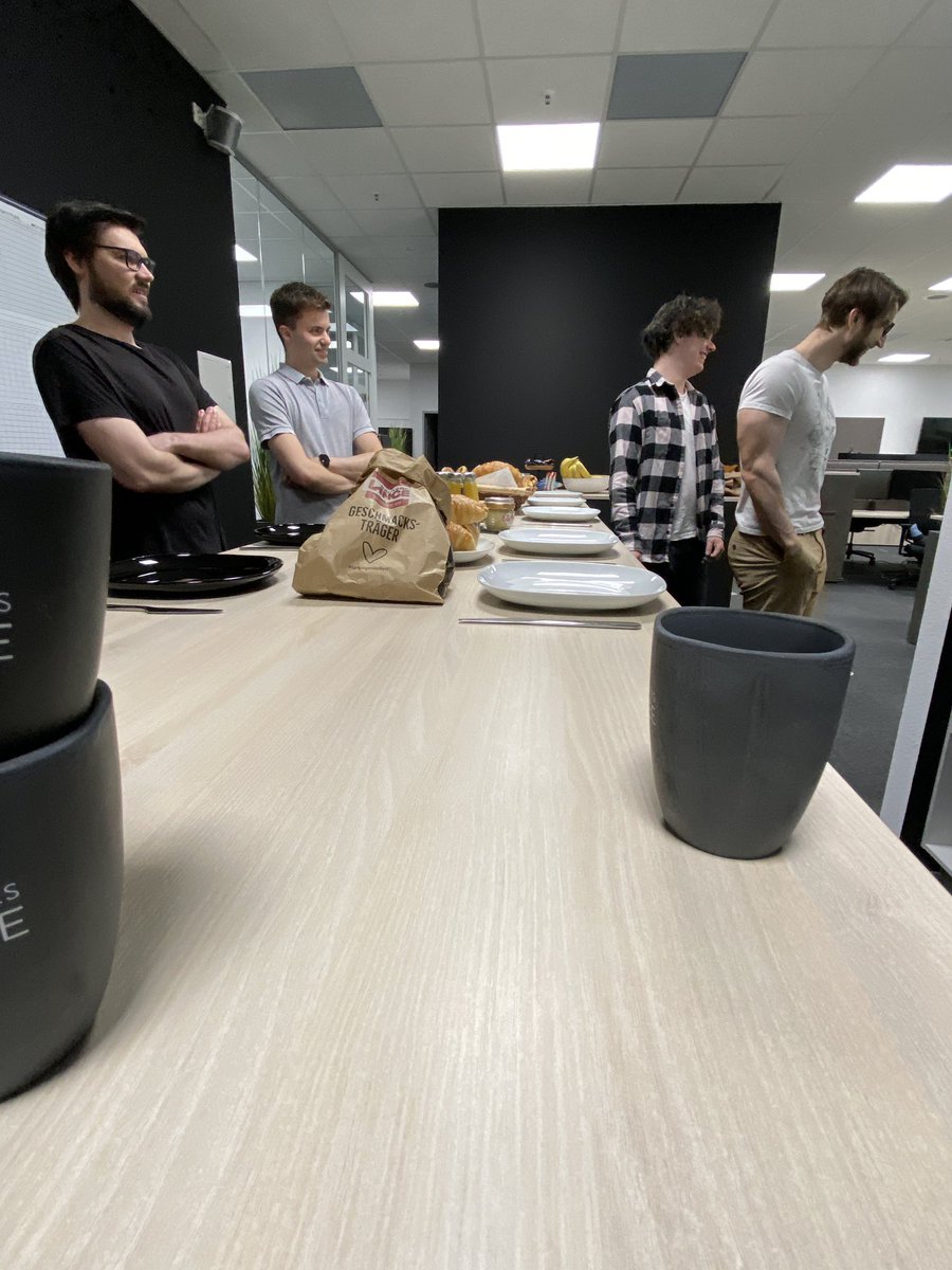 CodingMates's tweet photo. Am Samstag fand unser #codingmates Academy Day statt, ein Tag zum gemeinsamen und gegenseitigen Fortbilden. Es gab 4 starke Beiträge von 4 unserer Coding Mates zu den Themen #blazor, #primeng, #ai und eine Einführung ins #gamedevelopment 💪. https://t.co/0v48fnK0R1