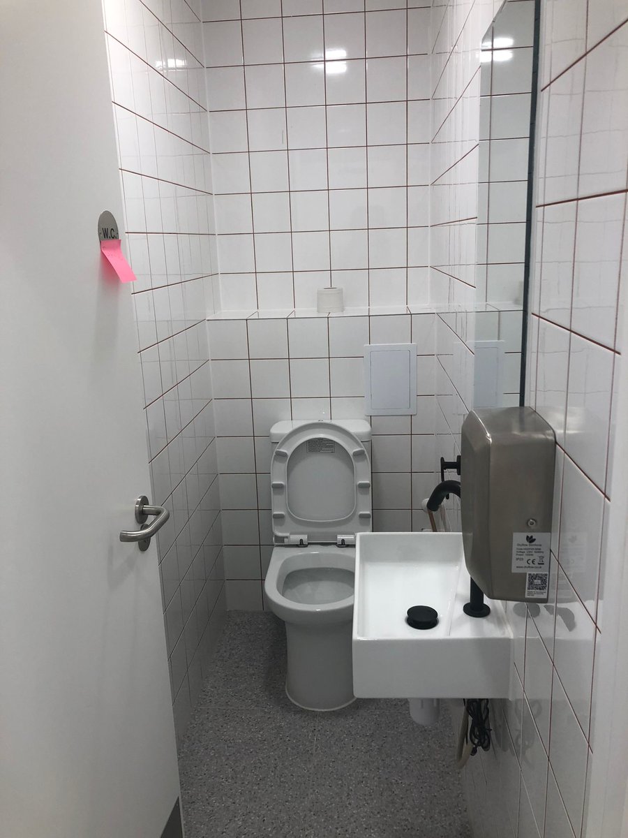 MurphyServices1's tweet photo. Sparkle Clean to X9 Apartments in Finchley, London #buildersclean #sparkleclean #newbuilds https://t.co/Td6BYQX3xq