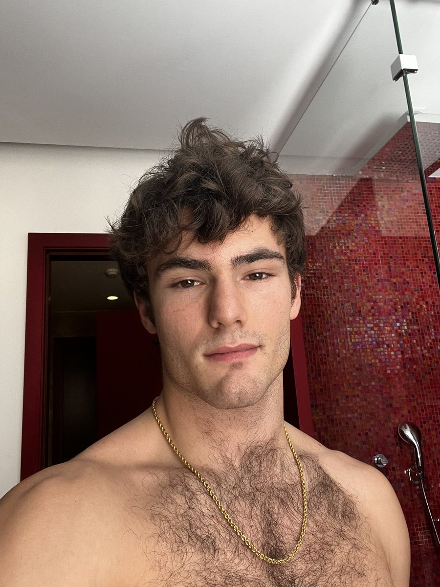 LeviConely's tweet photo. Should I get a haircut? https://t.co/dTMSp9Ew9f