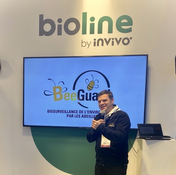 MyBeeGuard's tweet photo. 📸 Retour en images sur les événements d'hier au @Salondelagri
🎤 Nous sommes ravis d'avoir participé à la Conférence et à l'Atelier #ApiTech.
Nous avons pu parler des bénéfices de l'apiculture connectée avec Hubert HAVEGEER, apiculteur et agriculteur du réseau #ApiTech. https://t.co/Sog32A5DnY