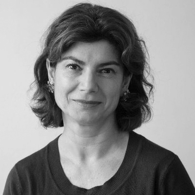 EsPublicoCL's tweet photo. 🔴📻 [EN MINUTOS] Nuestra directora @andreasanhuezae estará en @radiolaclave analizando los desafíos medioambientales del próximo gobierno y el futuro del #AcuerdoDeEscazú. Escúchala en vivo por el 92.9 FM o en https://t.co/rBumHlOjmn https://t.co/GXq5fAJlLw