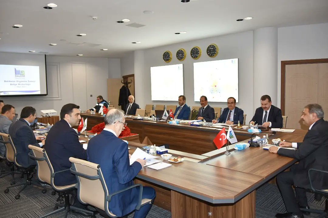 Balıkesir Organize Sanayi Bölgesi Yönetim Kurulu Toplantısı, Balıkesir Valisi ve Yönetim Kurulu Başkanımız Sayın <a href="/hasansildak/">Hasan ŞILDAK</a> başkanlığında gerçekleştirildi.

<a href="/TC_Balikesir/">Balıkesir Valiliği</a>