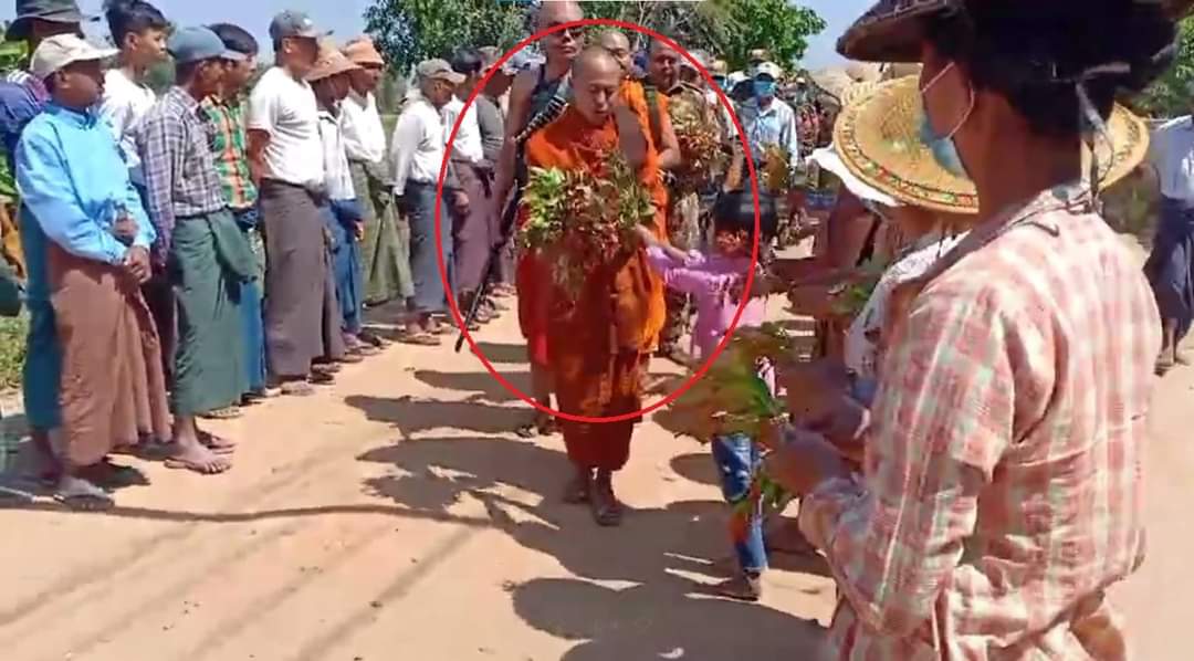 Khithitofficial's tweet photo. စစ်ကိုင်းတိုင်းမှာ  ဝီရသူ ဦးဆောင်တဲ့  ပဏ္ဍိတ၊ ဝါသဝ၊ ဝီရရာဇာ အပါအဝင် အစွန်း ရောက် မဘသ ဘုန်းကြီးတွေ လက်နက်ကိုင်ပြီး ပြည်သူကို ကွင်းဆင်းစည်းရုံး၊ စစ်တပ်ထောက်ခံတဲ့ ပြည်သူ့စစ်ဖွဲ့စည်းရေးနဲ့ PDF ဖြိုခွဲရေး ဟောပြော

By ရန်ကုန်ခေ��်သစ်
Read More -> https://t.co/Nd2tESplQM https://t.co/tONgA7qYZt