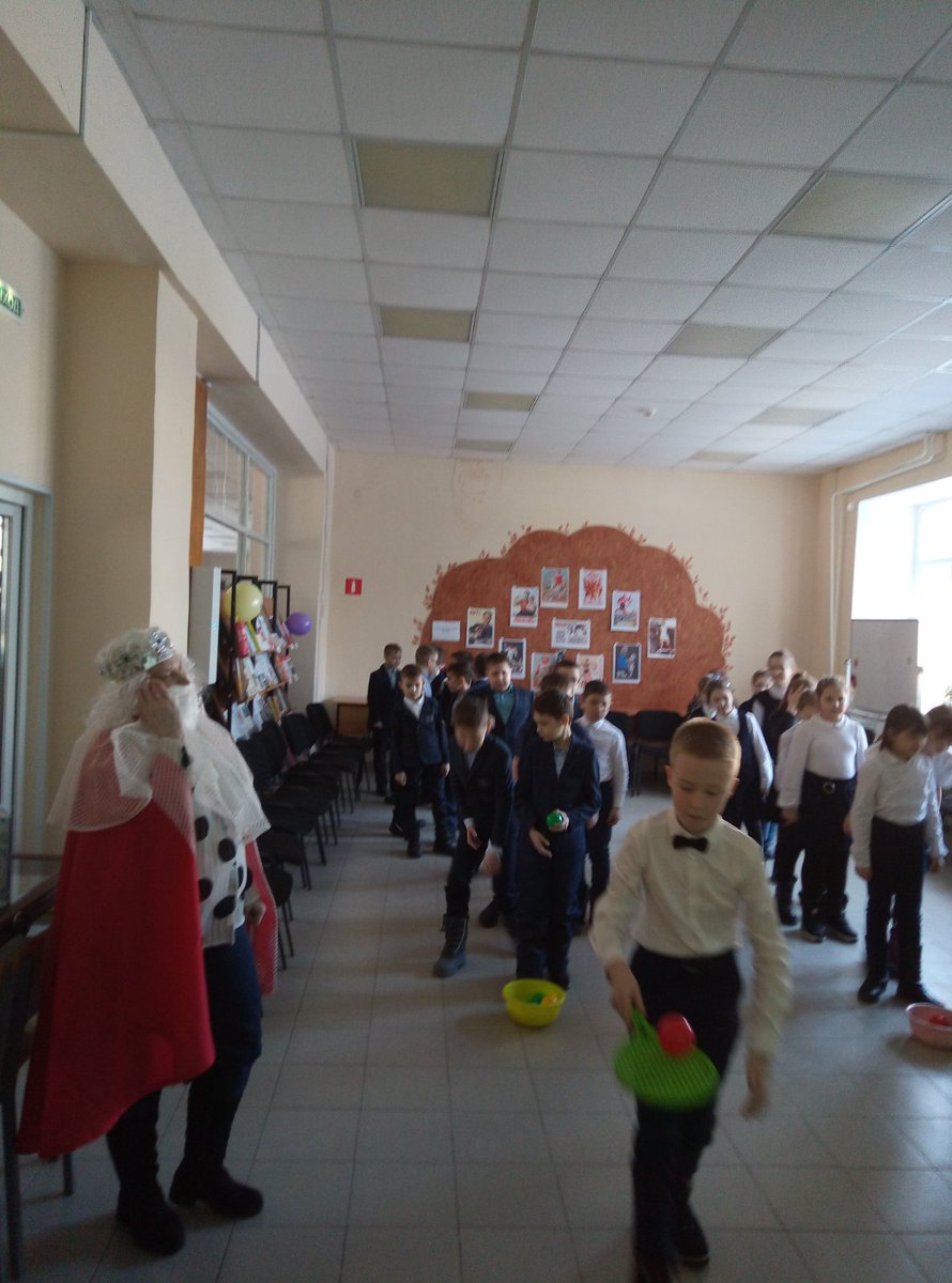 #ЦБС Театрализованное представление, посвященное Дню защитника Отечества и празднику 8 марта «Силушка богатырская, мудрость девичья» для учащихся Лицея №45 при УлГТУ.