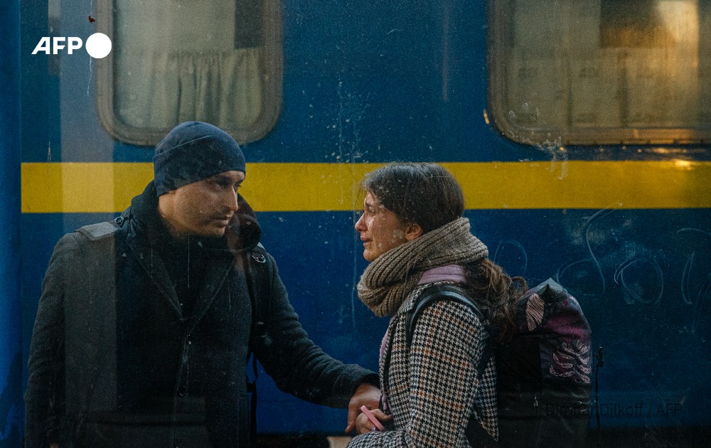 At the Kyiv central train station, by <a href="/dilkoff/">Dimitar DILKOFF</a>