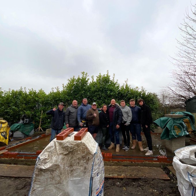 Met up with The Bald Builders on the house renovation had a 🔥🔥 lunch and lots of laughs. https://t.c<a href="/tag/michaeljackson"class="tags"><span>#michaeljackson</span></a>