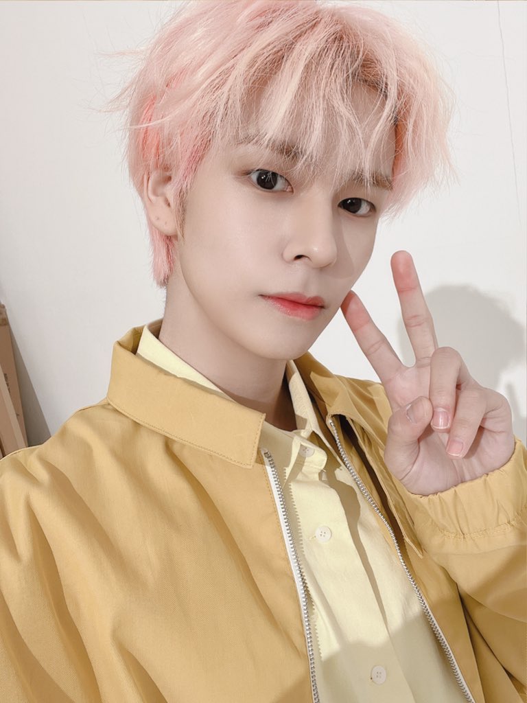 serimysun's tweet photo. @CRAVITY_twt he's so handsome and cute at the same time
#세림 #크래비티_세림 #CRAVITY_SERIM #SERIM @CRAVITY_twt @CRAVITYstarship https://t.co/VKFZ9V7w5n