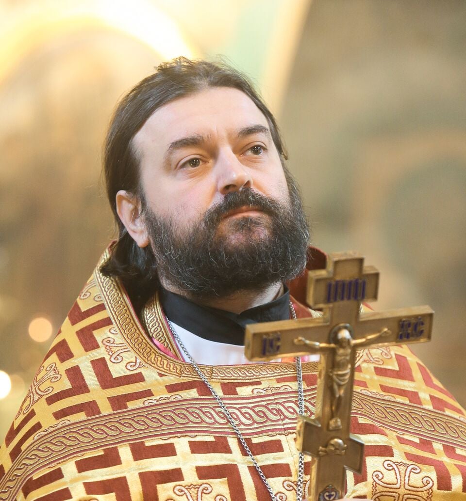 "Ни один русский никогда не спел песни «убивайте украинца», а «москаляку на гиляку» мы наслушались досыта".

Протоиерей Андрей Ткачев.