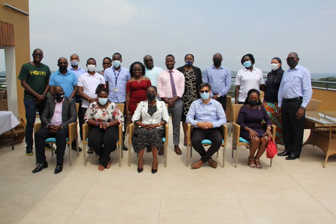 IGGUganda's tweet photo. Staff from @IGGUganda, OAG, @PPDAUganda, @Wiz_Foundation, @NDCUganda, @RAC_Uganda after a joint retreat on the ongoing Anti-Corruption Campaign supported by @giz_gmbh. The 3-day retreat at @khotelsug in Entebbe was officially closed by Deputy IGG @AnneTwino (seated centre). https://t.co/zBBYHHiIsg