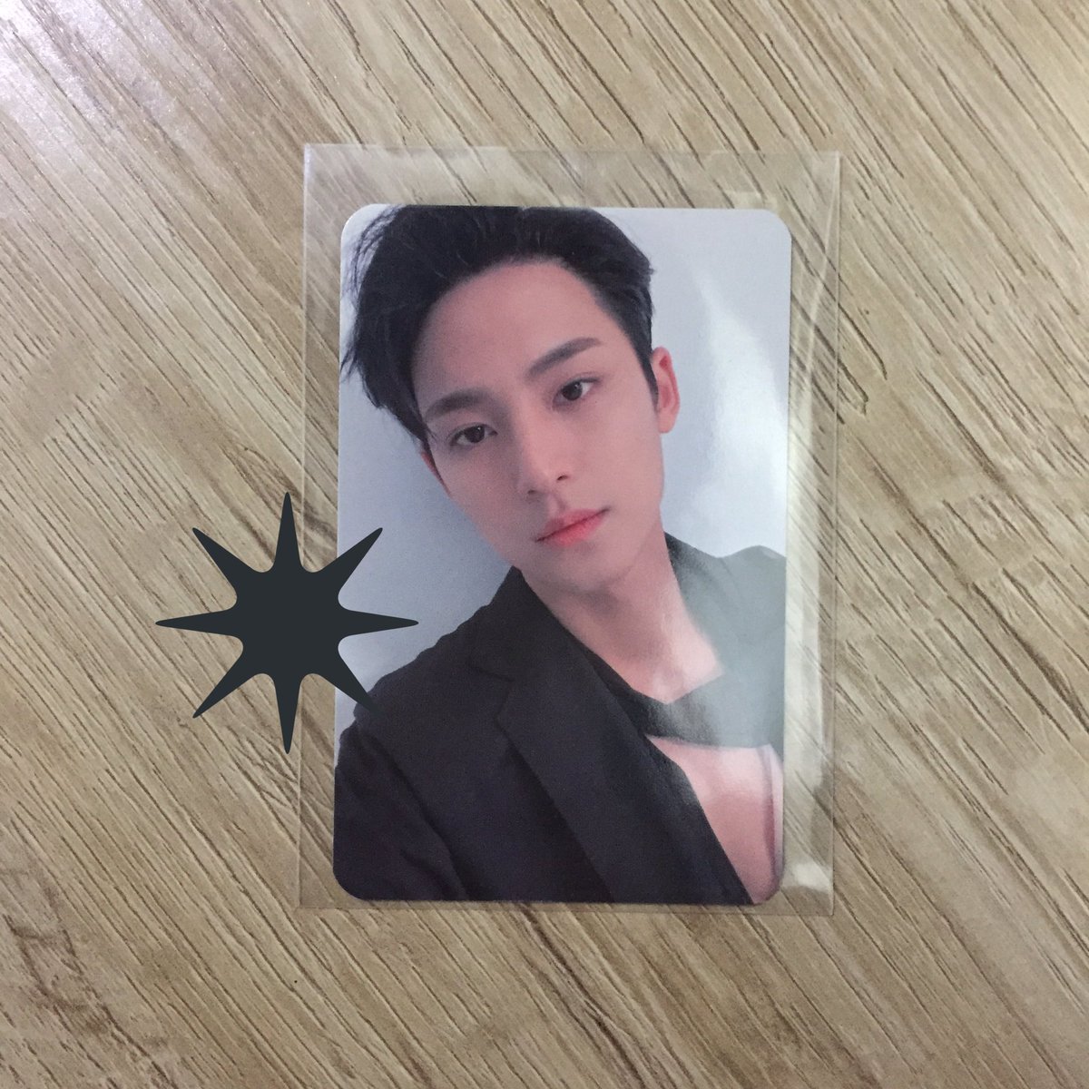 epitychiahae's tweet photo. Very accomodating, transparent and kind seller. Thank you @0104sells! I'm super happy with this purchase huhu another mingyu dibdib plus cute freebies pa. I appreaciate as well your constant updates since super praning akes hehe stay safe! π #chialoves #xjunfeeds https://t.co/QltZXU8YZx