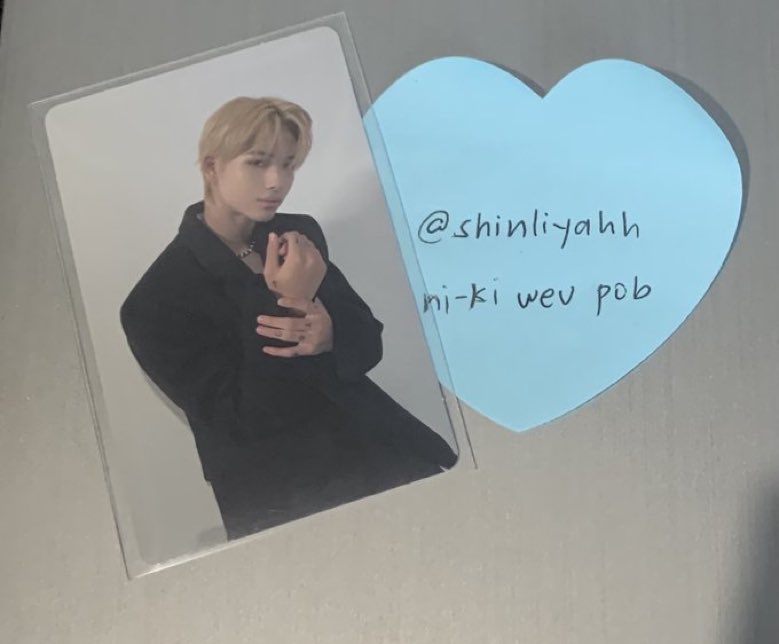 shinliyahh's tweet photo. first and last (1/2 jk) budol of the month 😝😝😝 https://t.co/AGKH4zbjXv