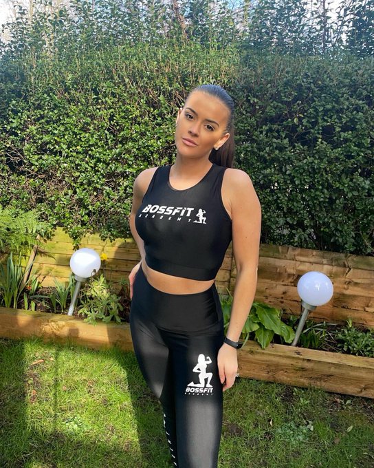 BROOK AMELIA WRIGHT’s pics and videos