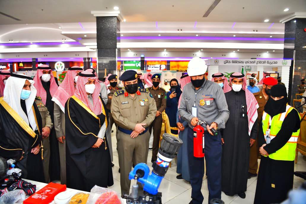 #السعوديةللكهرباء : إيماناً منا بأهمية توعية المجتمع بأساسيات السلامة شاركنا بفعاليات #اليوم_العالمي_للدفاع_المدني  واستعرضنا استخدامات طفايات الحريق وأنواعها، وكواشف الدخان، ومخاطر إهمال السلامة الكهربائية، وبطانيات الحريق.