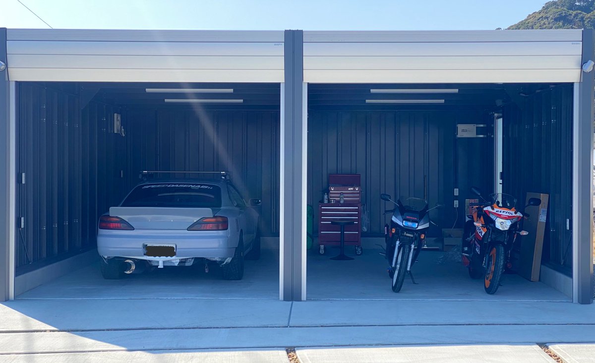 S15PANDEM's tweet image. 休みが待ち遠しい！

最近思ってるんだけど
世の中色んな車好きが居るけど、
自分は走るのも下手だし車の扱い雑だし
スタイルおかしいけど。

整備する環境が好きなタイプの車好きかもしれん

綺麗に作るどー！
#KATAHAMABASE 
#新しくなりました
#ガレージ製作中