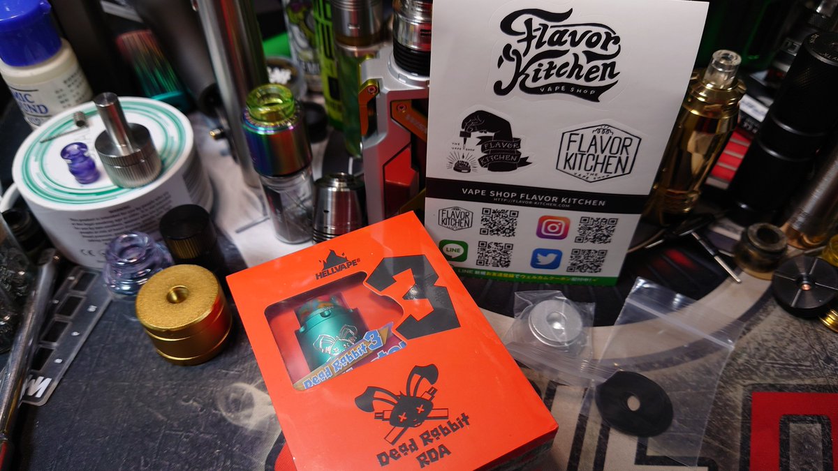 CebrjowHwScHCkj's tweet image. @FlavorKitchen さんから、#着弾 デトラビ3、ターコイズ😋👍めっちゃいい色、ありがとうございます。🙏🙇💦Deadrabbit V3 RDA #Hellvape #DeadRabbit3 #DeadRabbit3RDA