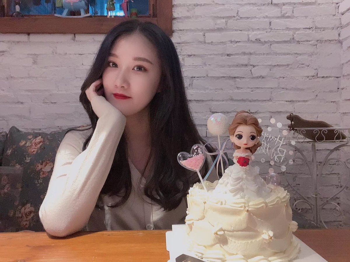 zcsb666's tweet photo. 出卖女友 🤭🤭
供大众意淫
#网友投稿 #意淫 #射屏 #女友 #出卖 https://t.co/mZKMs3VQaf
