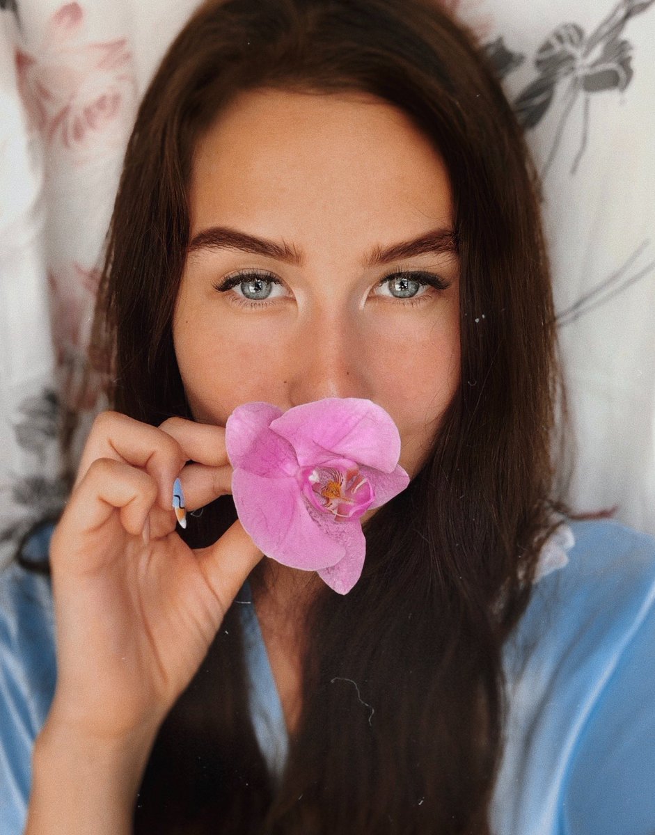 Gm☺️🌸 Lovely #NFTCommumity 

Keep faith and hope in your heart🙏🏻