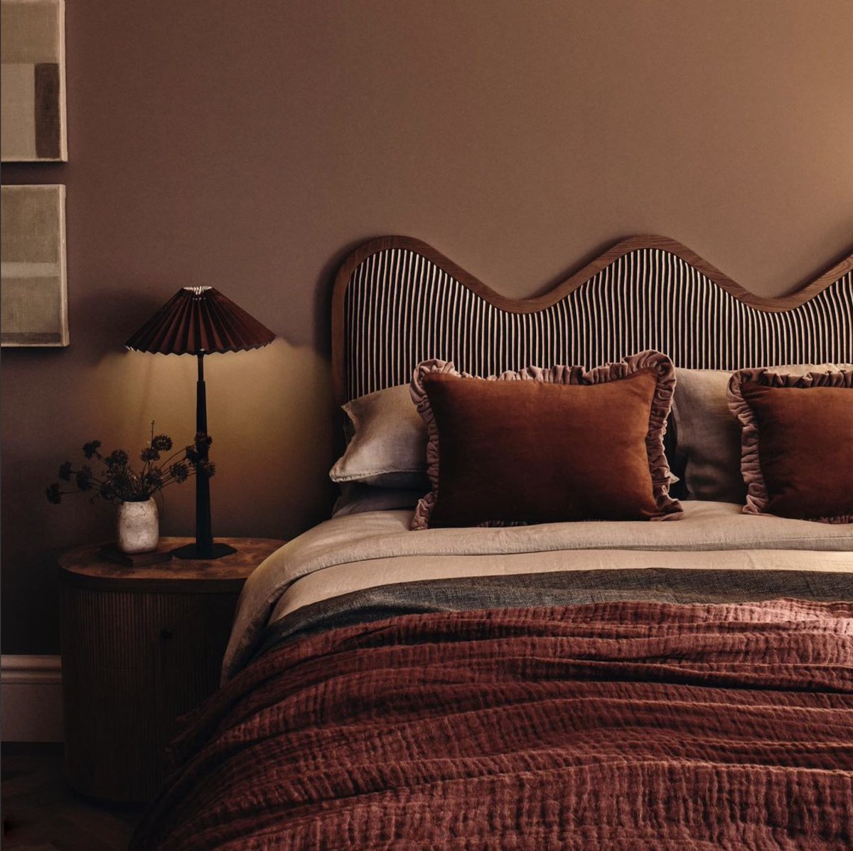 TheCotswoldBedCo (@cotswoldbedco) on Twitter photo The sophisticated sculptural silhouette headboard is giving us serious bedroom envy 🤎✨
📸 & Bed Room Design By <a href="/BandaProperty/">Banda Property</a>
Shop Stylish Beds at: thecotswoldbedcompany.com
#bespoke #bespokefurniture #bedroomdecor The sophisticated sculptural silhouette headboard is giving us serious bedroom envy 🤎✨
📸 & Bed Room Design By <a href="/BandaProperty/">Banda Property</a>
Shop Stylish Beds at: thecotswoldbedcompany.com
#bespoke #bespokefurniture #bedroomdecor