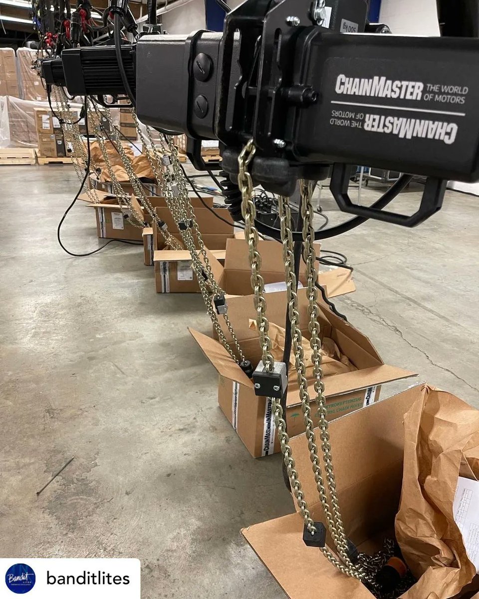 chainmaster_'s tweet photo. Chain hoists over chain hoists. We will probably never get enough of this sight๐. #chainmaster #rigging #stagerigging #chainhoist #staging #eventrigging #electricchainhoist #motors #wewontgetenough https://t.co/sI0anXXm5A