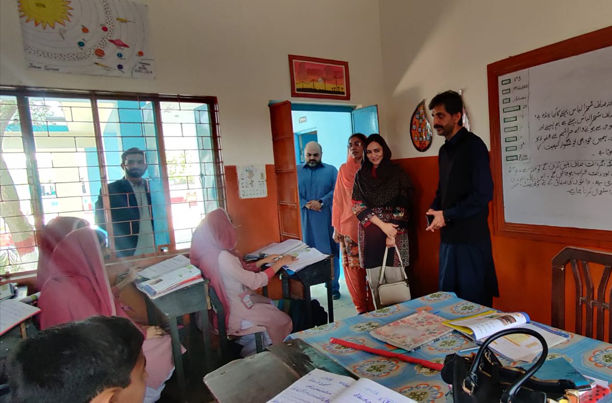 taaleempk's tweet photo. The meeting of Sui School Syndicate was held on 17th  Feb 2022 at TFGS Sui. Mr. Mumtaz Ali Khetran, DC Dera Bugti/Chairman School Syndicate chaired the meeting. https://t.co/XHoH16y9Cf