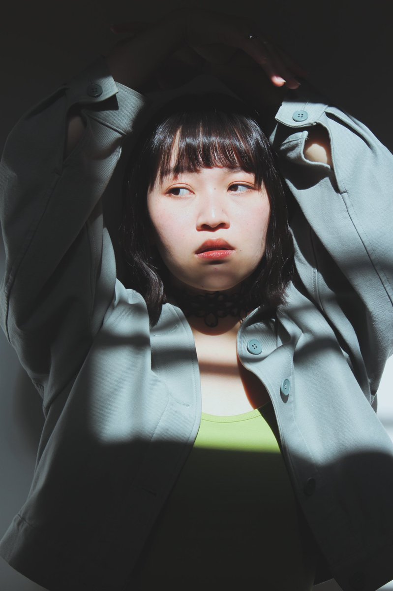 melmelmel0702's tweet photo. 髪にハサミ踊らす瞬間 https://t.co/rade2qmNQw