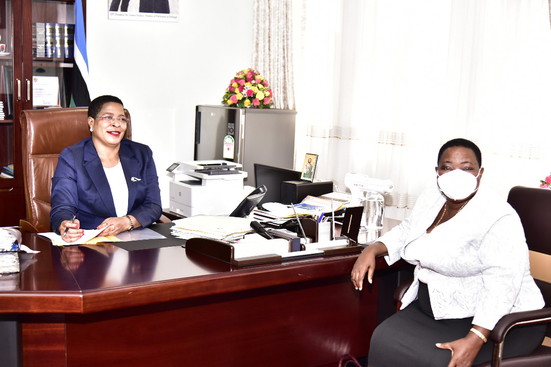 Anita Annet Among (@anitahamong) on Twitter photo This morning I also interacted with the Rt Hon. Prime Minister and Leader of Government business <a href="/RobinahNabbanja/">Rt. Hon. Nabbanja Robinah. PRIME MINISTER</a> in my office. We discussed issues related to the legislative agenda of the Government. This morning I also interacted with the Rt Hon. Prime Minister and Leader of Government business <a href="/RobinahNabbanja/">Rt. Hon. Nabbanja Robinah. PRIME MINISTER</a> in my office. We discussed issues related to the legislative agenda of the Government.