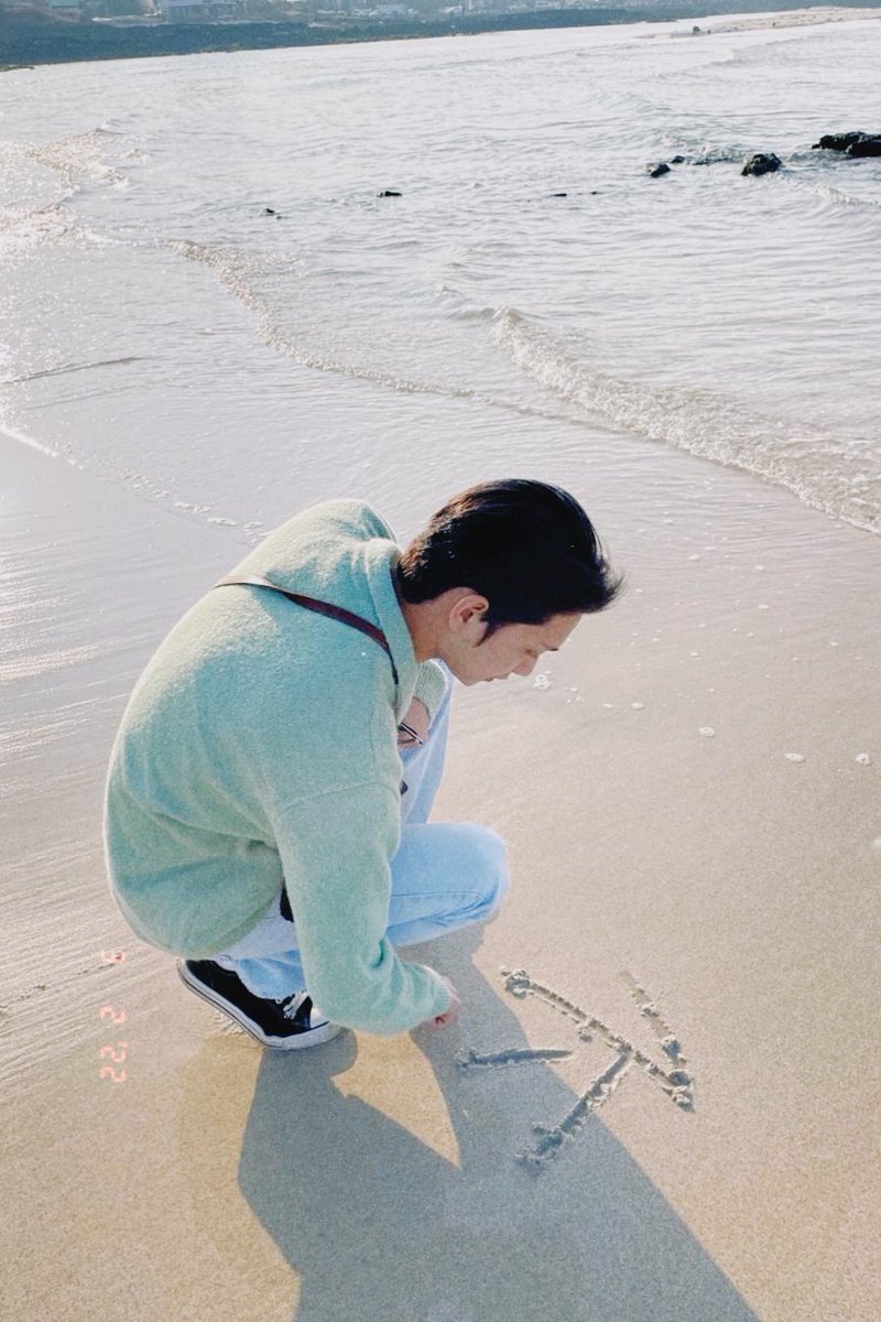 gt2k1230's tweet photo. 필카로 찍었다면 이런 느낌이겠지 https://t.co/KPRikX3lPc