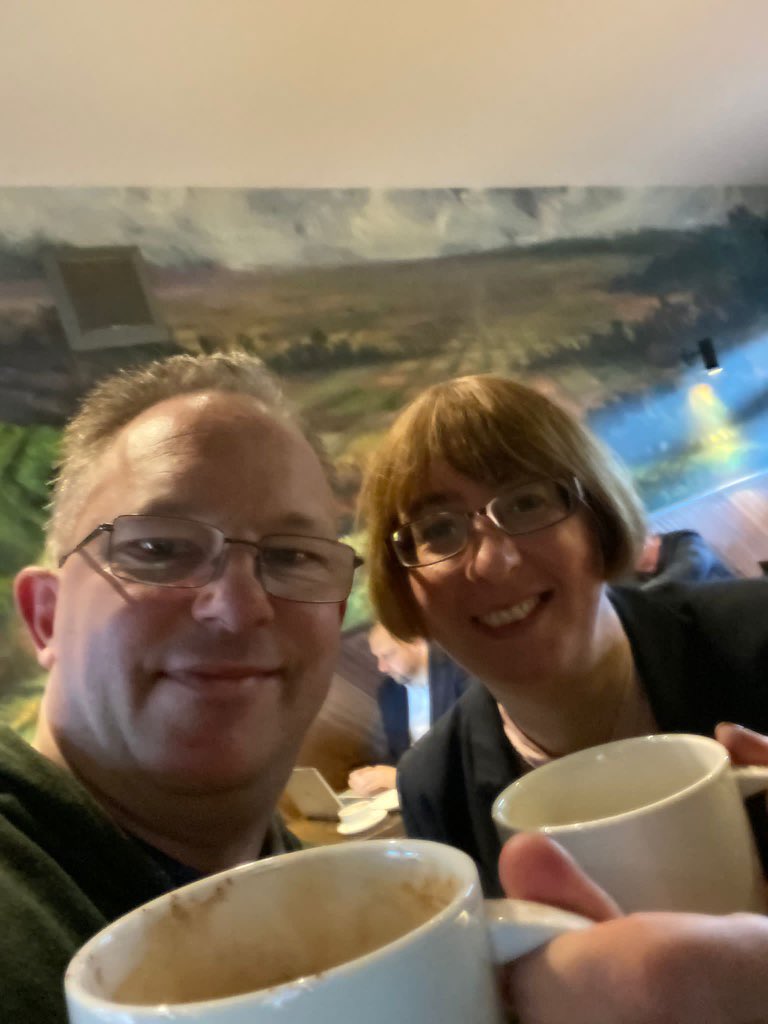 A rare treat of a couple of days off work with my husband <a href="/DrGeraldGriggs/">Gerald Griggs</a> ❤️. On our way to Winchester for the book launch of his and the very lovely @VicksRandall82 new book 📖. Looking forward to meeting some of the <a href="/PPEA_org/">Primary Physical Education Assembly</a> later.