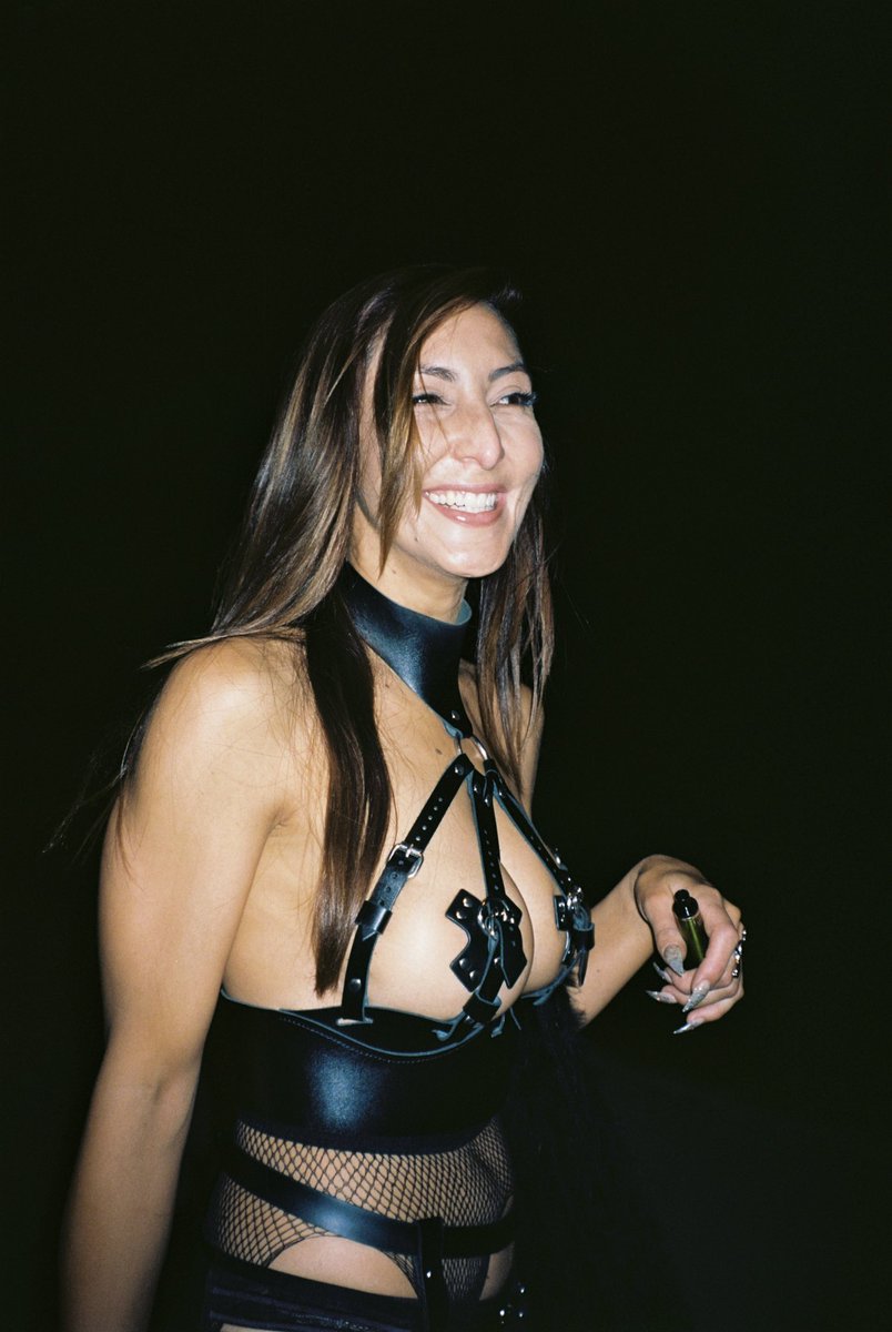 CaptureCharles tweet media