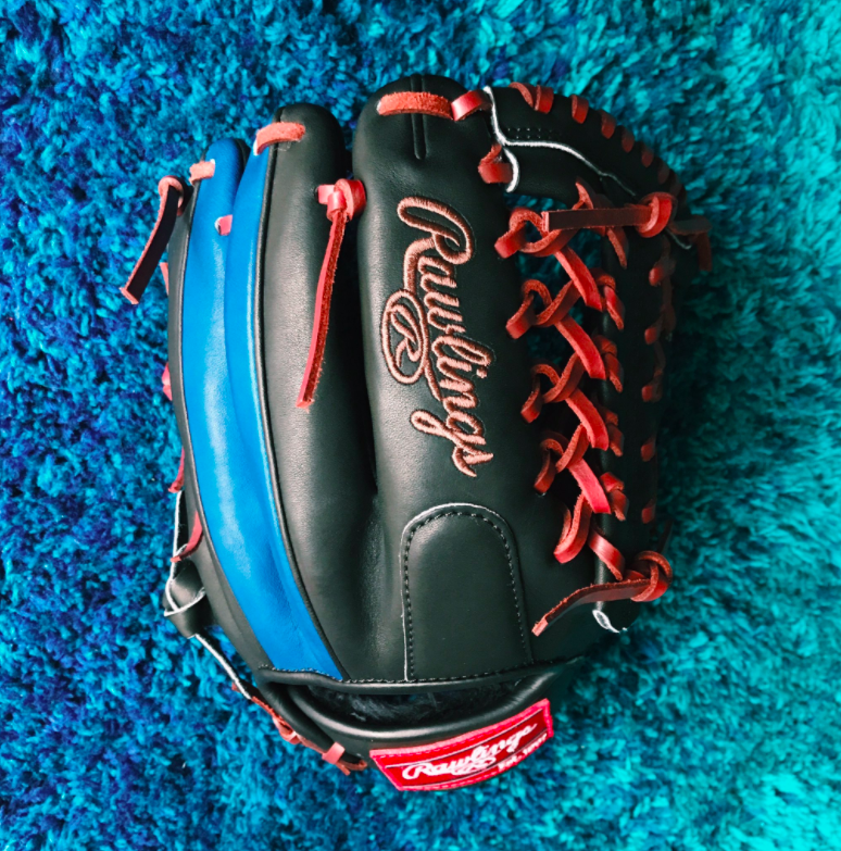 bbglovefamily's tweet photo. 【No.24】
■ご提供者
タロ さん
(@kodaitone)

■メーカー
#Rawlings 

■ポジション
投手

■区分
軟式

■型
-

■ポイント
⚾DBに所属していたパットン投手のグラブをイメージ。ご本人とDMにて連絡。最後はサインボールが届くというサプライズも。

#みんなのグラ部
#道具からみるプロ野球 https://t.co/rti7Upnera