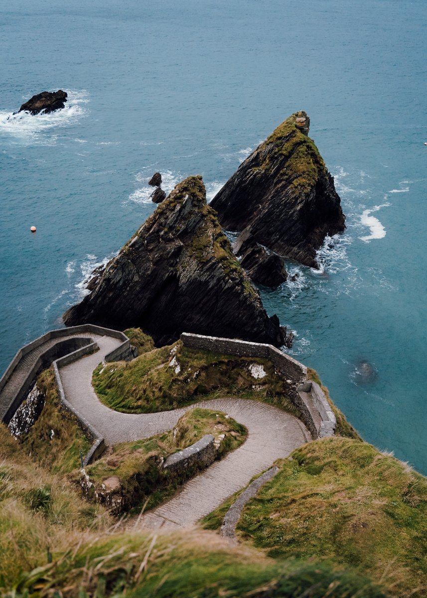 jamalonseries's tweet photo. Ireland's colours are Incredible

A few shots from our Road Trip South
The @wildatlanticway is an impossible task, you simply wont see everything that Ireland has to offer. 

I guess we'll have to go back!

#discoverireland #wildatlanticway #ireland @mustoclothing @EBwatches https://t.co/husHpJRPxt