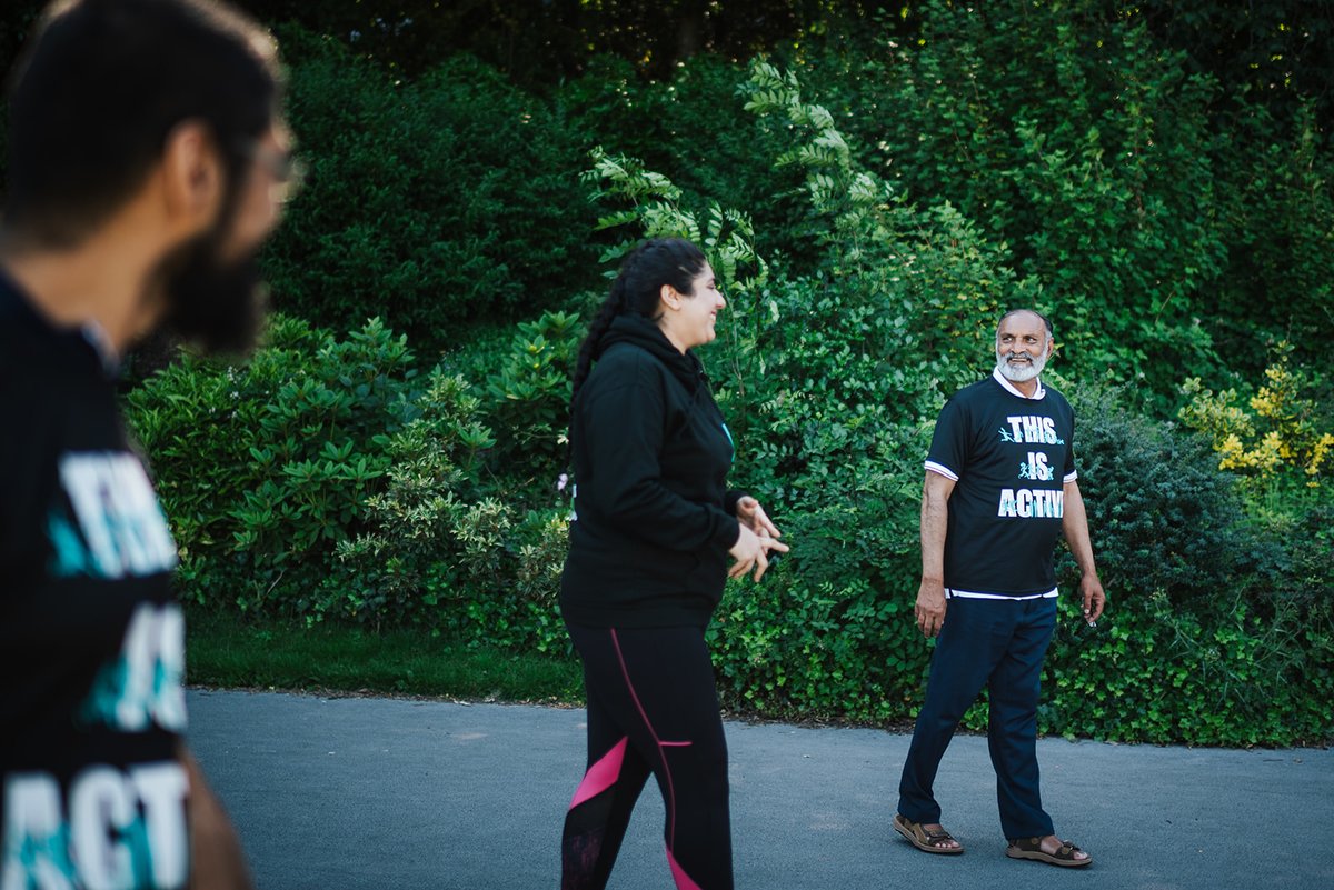 ActiveCdale's tweet photo. Today is the start of #Lent! Join us in adding movement to your lent pledges, by making small changes.
We'll be looking to 👇
💚 Replace short car journeys with walking
💚 Reduce stationary meetings and increase #MeetAndMove opportunities
💚 Encourage #Take10 wellbeing breaks https://t.co/mmuXDCzLuB