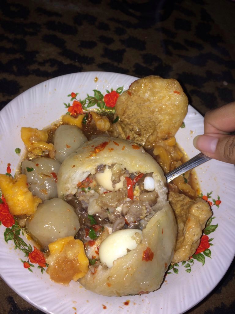ivhmeh's tweet photo. Hallo guys!
Aku jual baso aci isi cincang,baso aci tulang rangu &amp; cimol cikruh ☺️✨
Semuanya bisa kirim luar kota dan ada shopee yaa.
Yukkk Bisa dicek di shopee https://t.co/4Hxx7sekUr https://t.co/4WXeqhz6fH