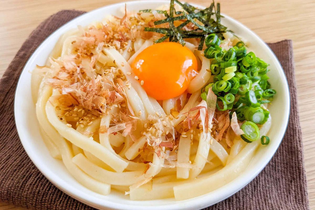 白だしなどを使った和風な味付けが美味しそう！簡単でお手軽な「うどん」レシピ！