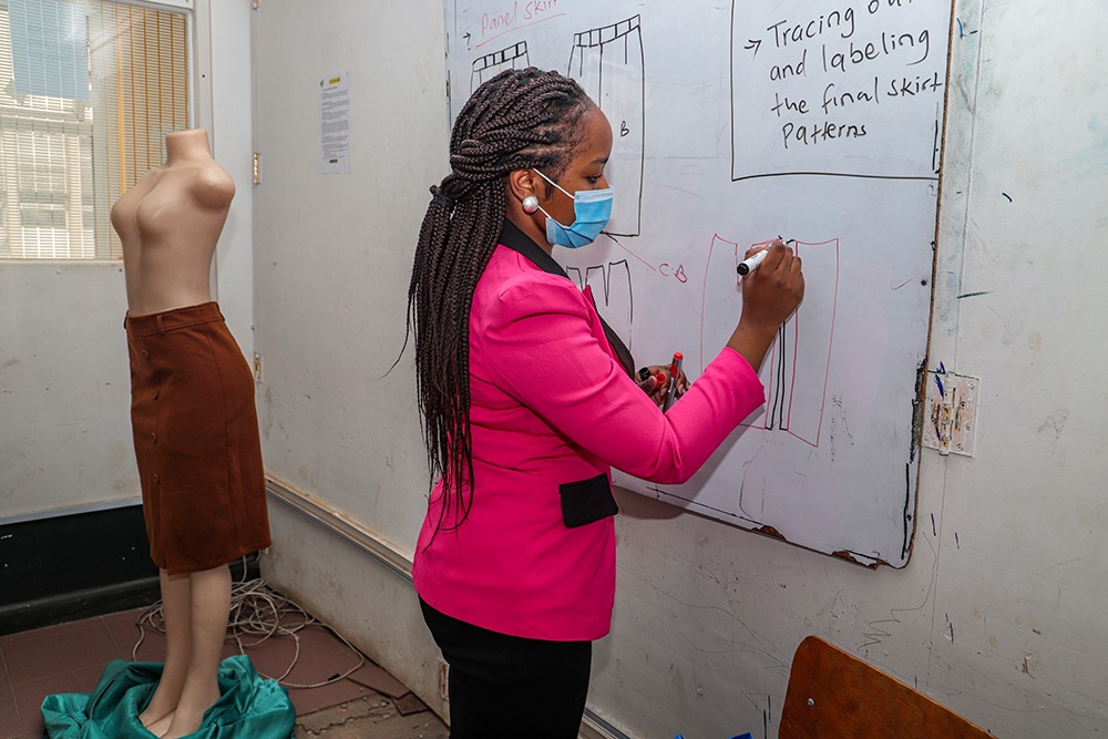 ICSCollege's tweet photo. FASHION DESIGN & CLOTH TECHNOLOGY
At ICS College, we present a series of step-by-step fashion designs and offer students extensive advice on how to prepare for a successful career in the glamorous fashion design industry.
Our march intake is in progress!!
#icscollege https://t.co/Anjdek6wdF