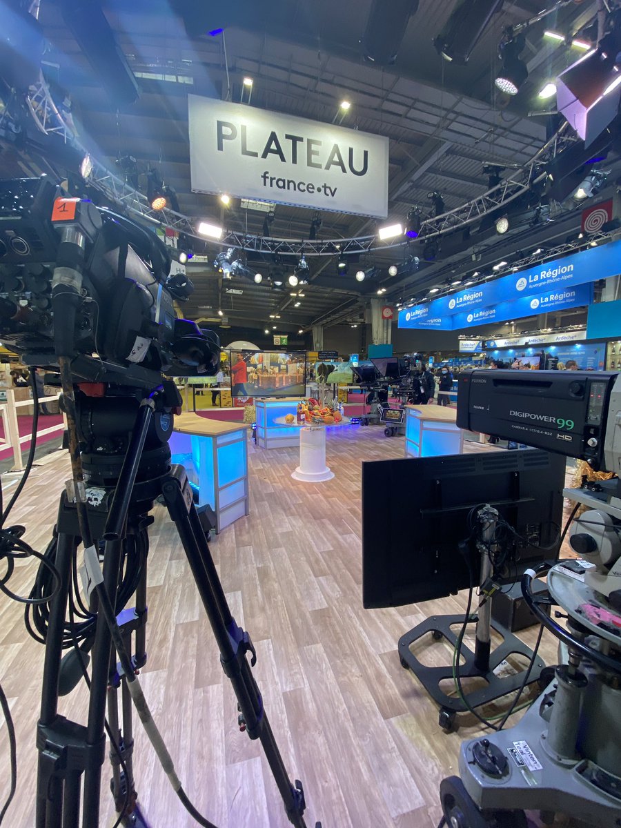 En direct du Salon de l’Agriculture 
Sur le plateau du JT <a href="/Francetele/">France Télévisions</a> « outremer.l’info », présenté par <a href="/kessiwei/">Kessi Weishaupt</a> 
#SIA2022 #OutreMer #FranceTelevisions