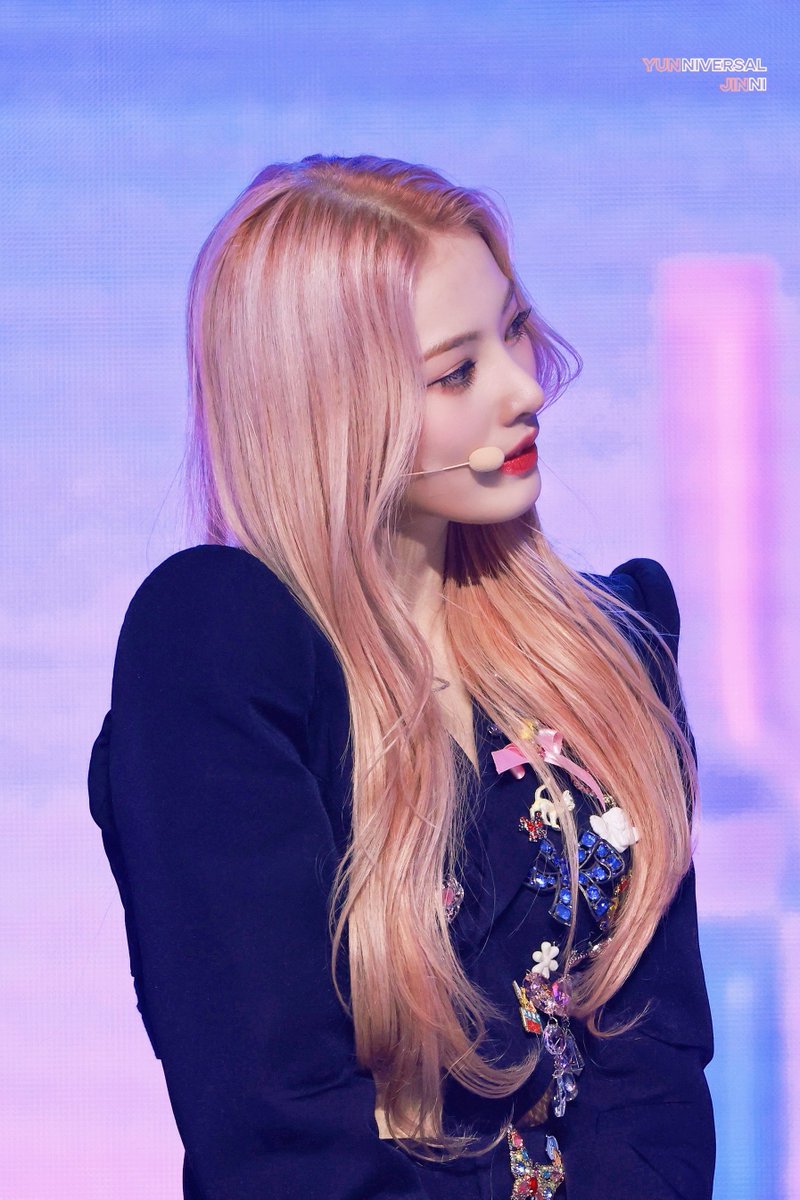 Yuniversal_J's tweet photo. 220301 

#엔믹스 #지니 #NMIXX #JINNI https://t.co/KuY3k46Veu