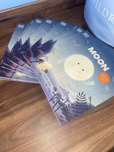 To celebrate World Book Day tomorrow, we've got 10 signed copies of The night the moon went missing to give away to 10 lucky primary schools. To enter RT and like this post and make sure you're following us by 4pm on Fri 4th March. UK entries only. Good luck! #WorldBookDay